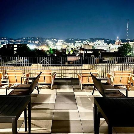 Trendy Condo! Close To Everthing Downtown เบอร์มิงแฮม ภายนอก รูปภาพ