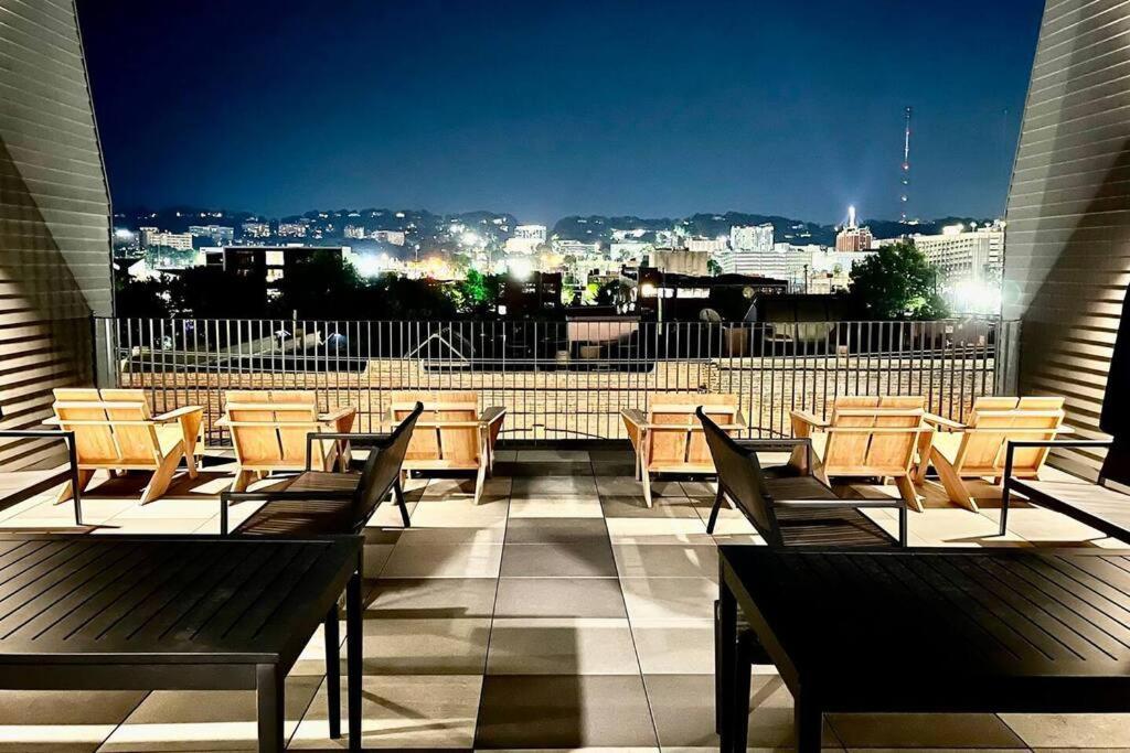 Trendy Condo! Close To Everthing Downtown เบอร์มิงแฮม ภายนอก รูปภาพ