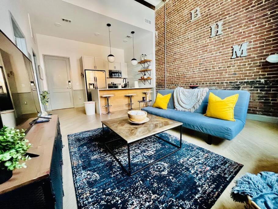 Trendy Condo! Close To Everthing Downtown เบอร์มิงแฮม ภายนอก รูปภาพ